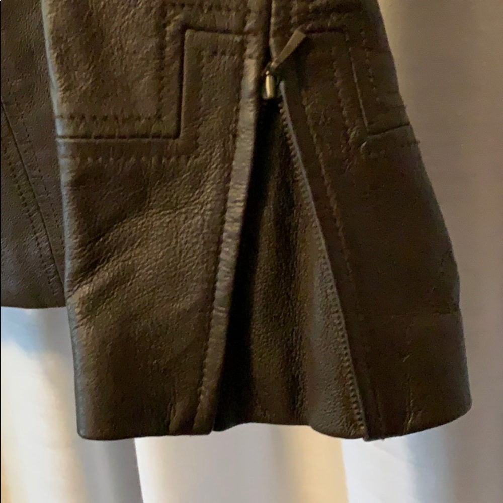 Leather jacket - Picture 3 of 6